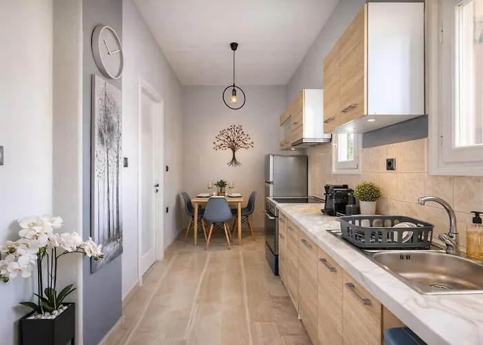 Ilios Place Corfu-near Old Town & Beaches Apartment