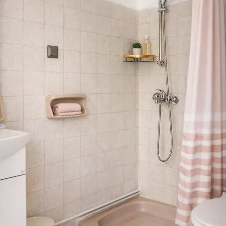 Ilios Place Corfu-near Old Town & Beaches Apartamento Kontokali